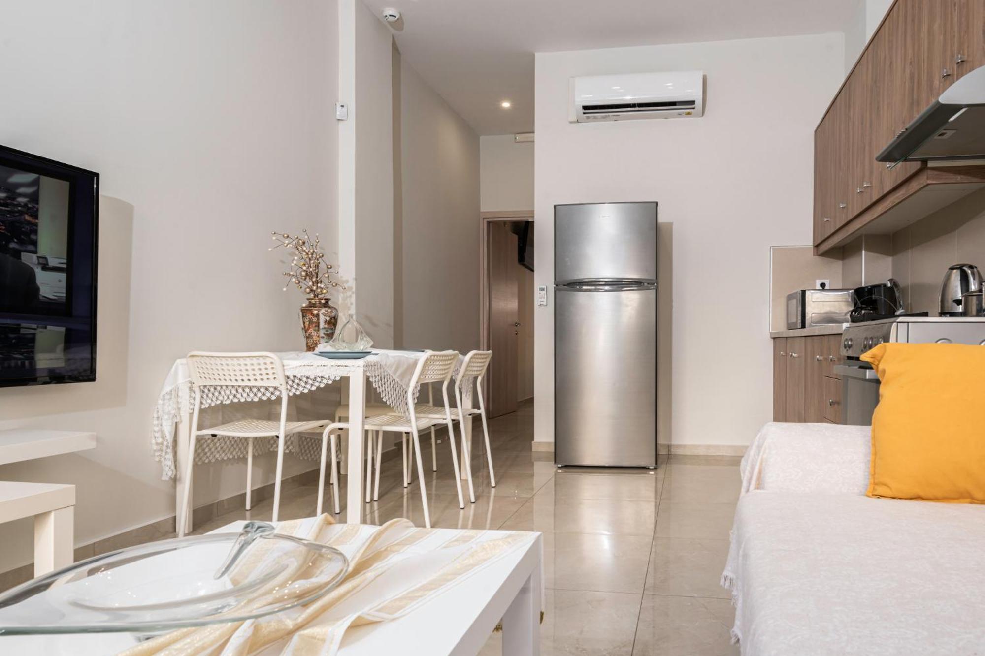 Neon Apartment, Modern, High Quality, Central Apt, Heraklion City Bagian luar foto